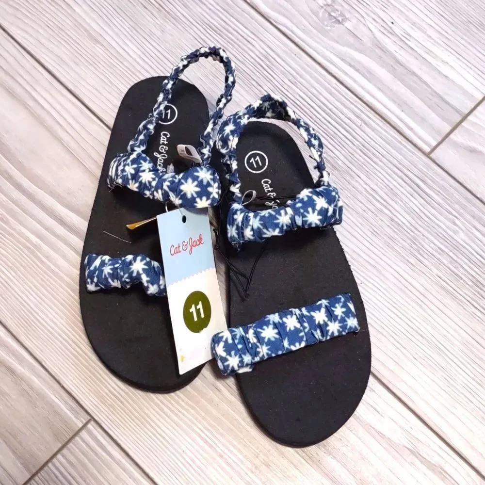 (19-0712) Cat & Jack Blue MIA  Siz 11